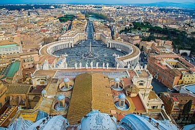 Ватикан, Италия